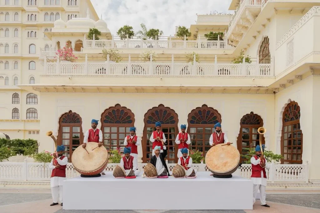 Entertainment Should Match the Wedding
